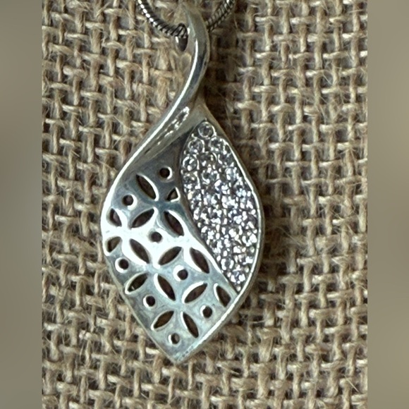 Brighton Geo Twirl Shine Teardrop Rhinestone Silver Twisted Pendant Necklace - Picture 3 of 6